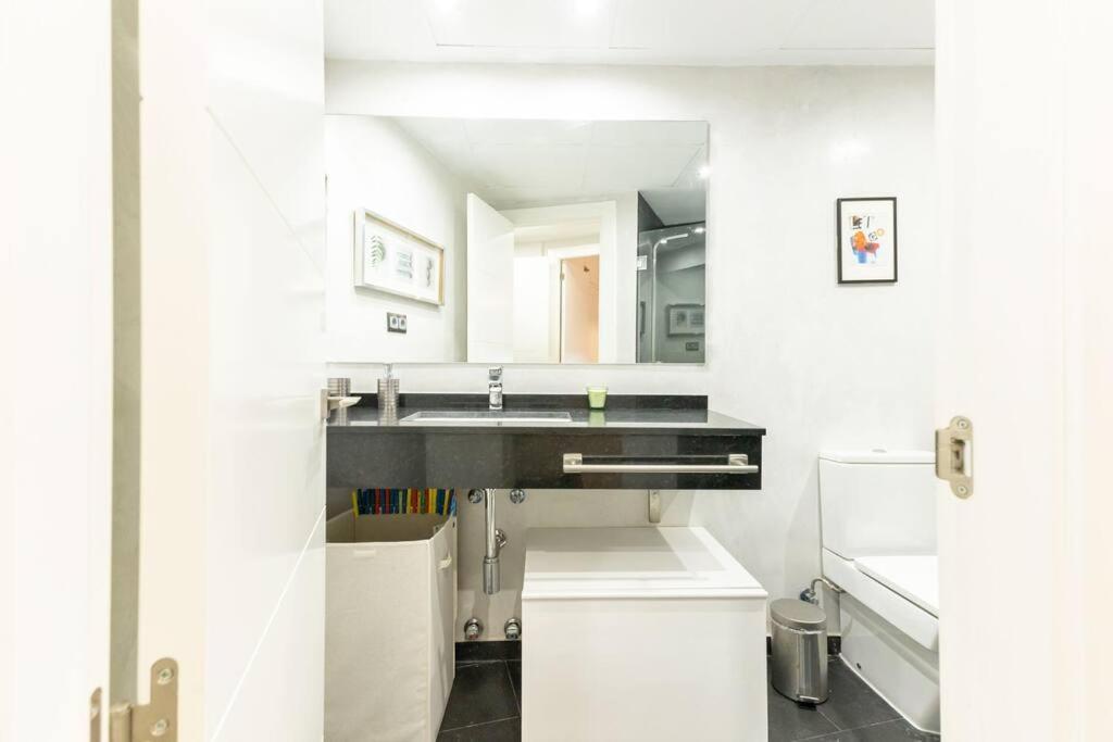 Pajaritos Center Suite By Valcambre Séville Extérieur photo